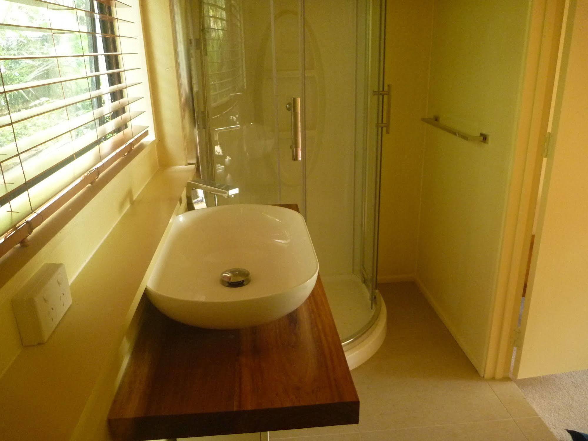 Te Puru Pohutukawa Coast Bnb מראה חיצוני תמונה